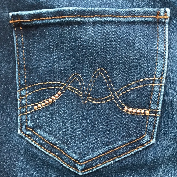 NY&Co High Waist Jeans - Picture 3 of 4
